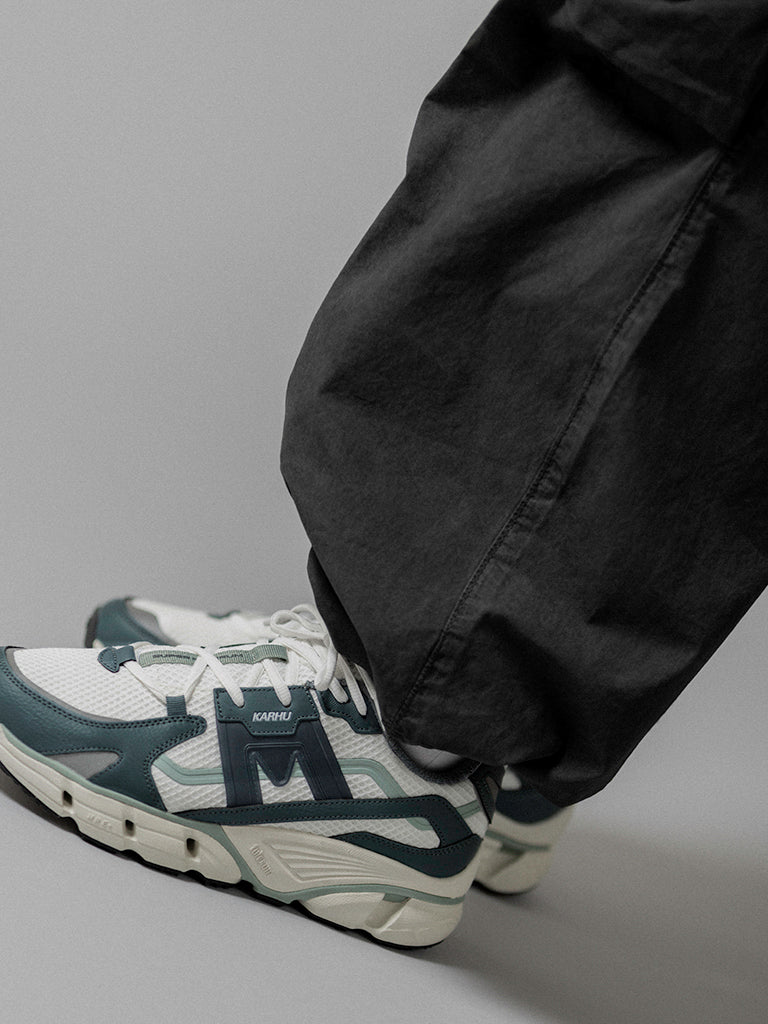 Super Fulcrum- Stromy Weather/India Ink Karhu Shoes