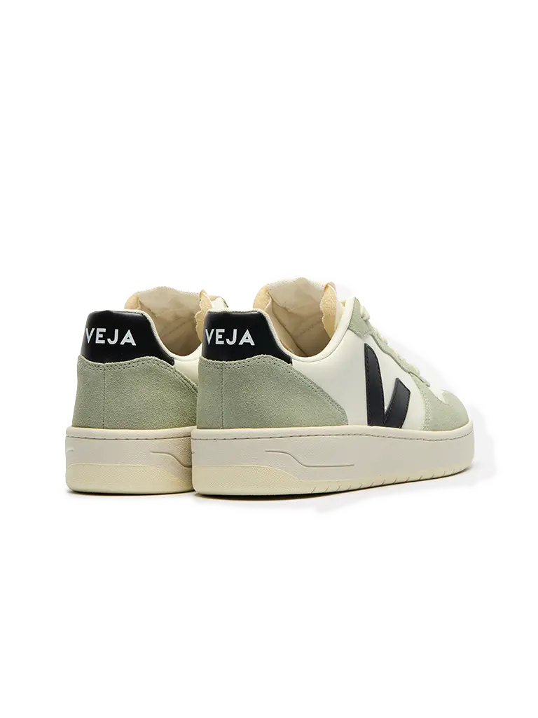 V-10 Prime- Black/Clay Veja
