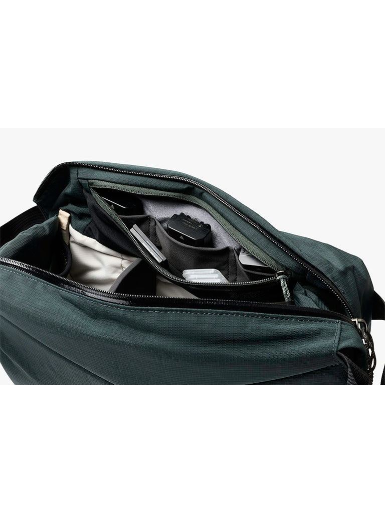 Venture Camera Sling- Deep Ocean Bellroy Backpacks