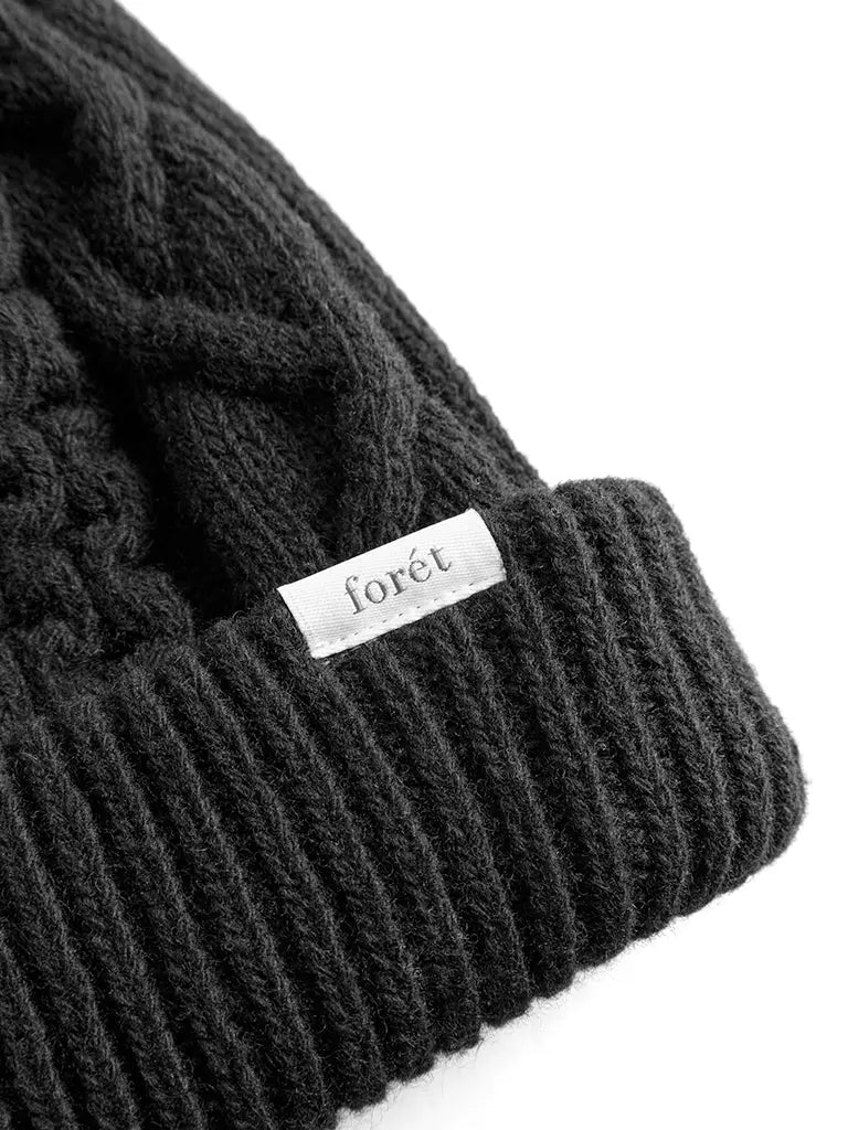 Hybrid Cable Beanie- Black Forét