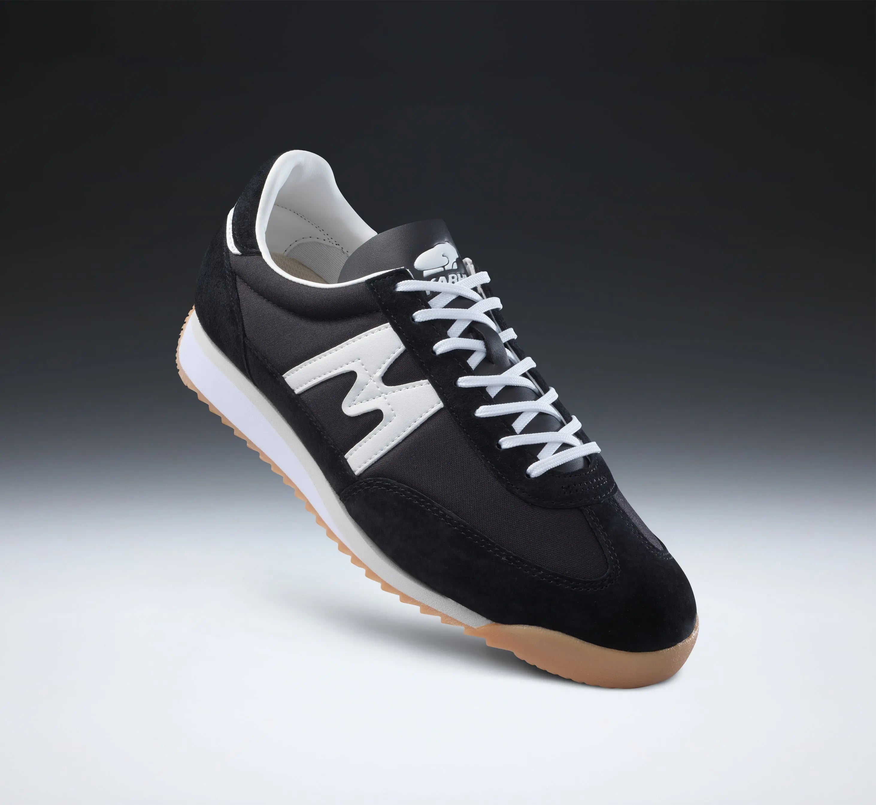 Mestari- Black/White Karhu